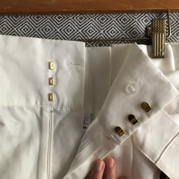 & Other Stories High Waisted Pleated Shorts ✨ - Picture 6 of 7